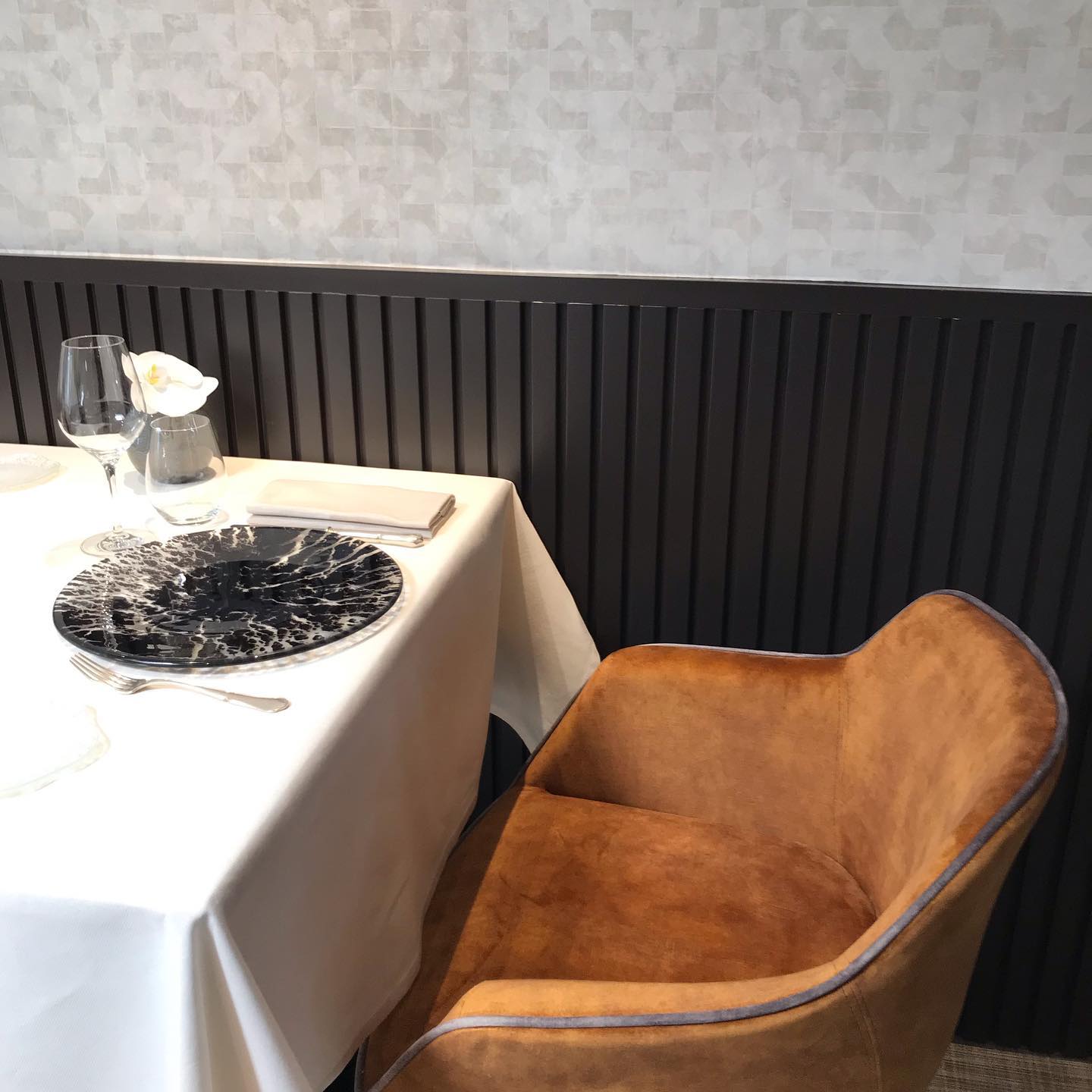 table-renovation-restaurant-professionnel_L.Decor